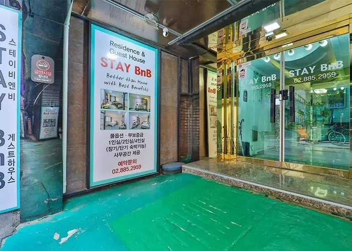 Seoul, Shillim Station 3mins, Airport Bus 3mins, Gangnam Hongik Unv' 15mins, Seongsu 40mins Bed & Breakfast Seul